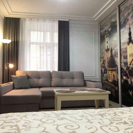 Lux Apartment Ruska Lviv Exterior foto